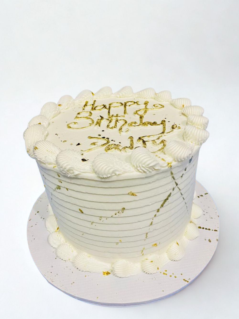 White Goldsplash Buttercream Cake