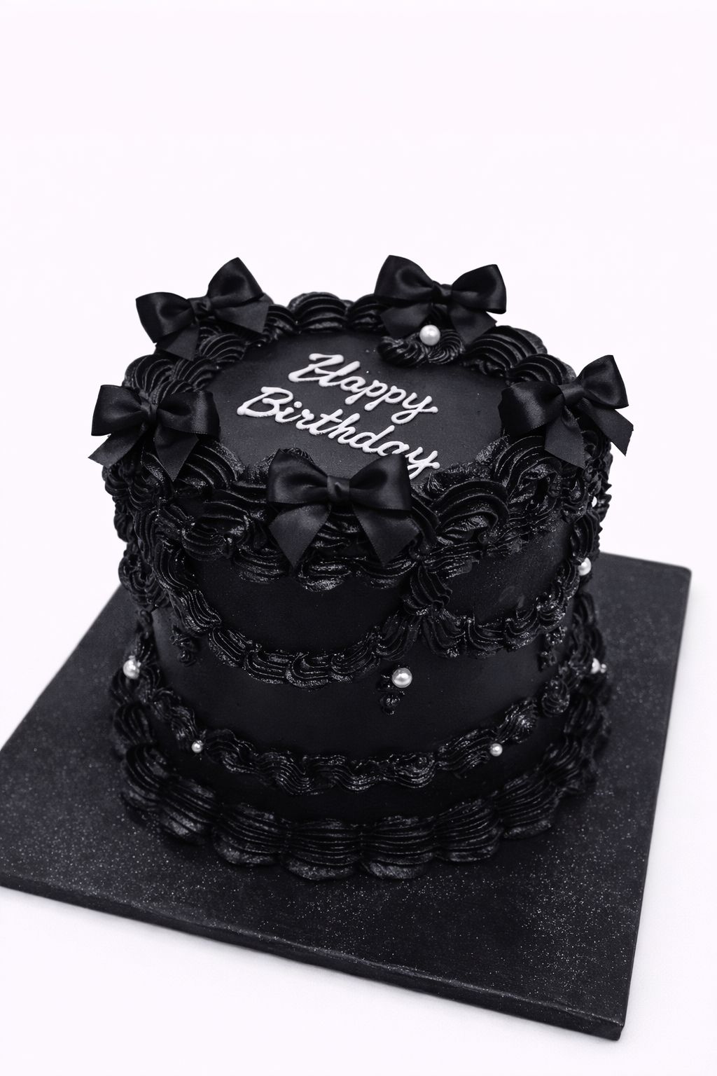 Black Round Vintage Cake